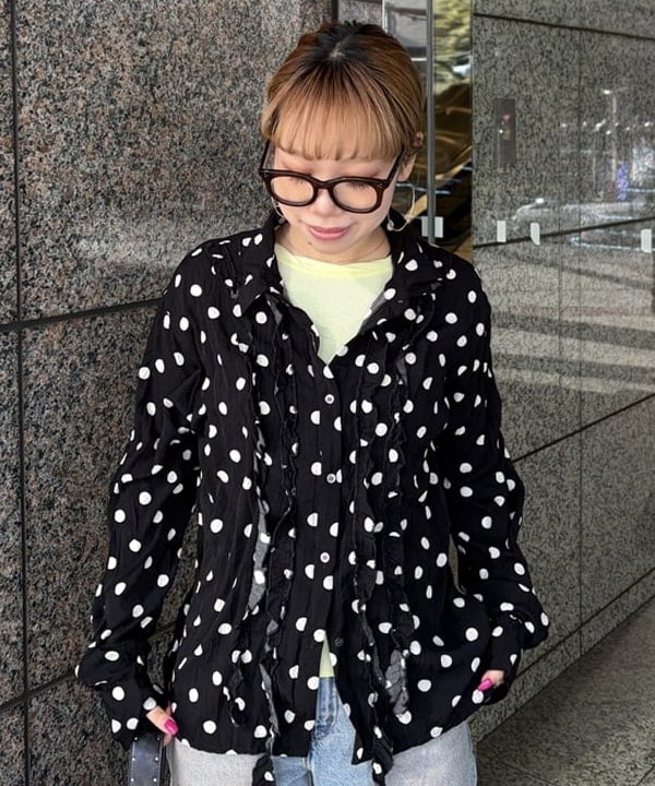 まゆちゃんさんの「BEAMS WOMEN｜ドット クリンクル フリル シャツ」を使ったコーディネート
