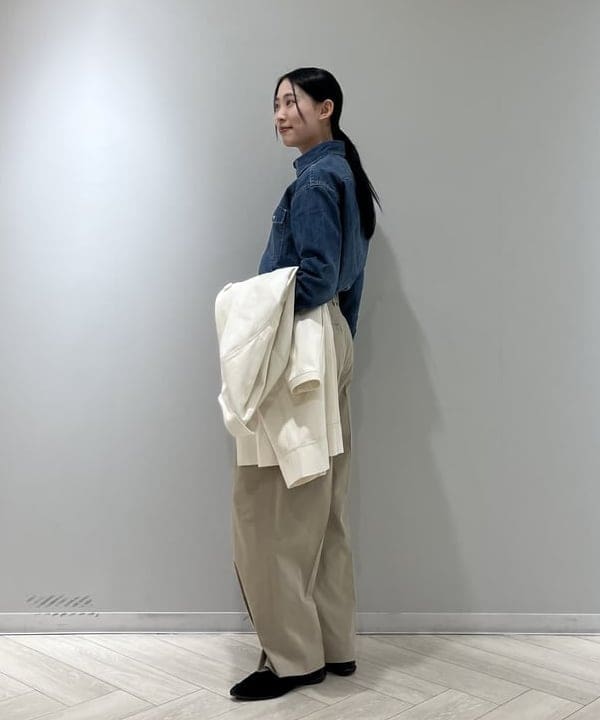 nodokaさんの「BEAMS WOMEN｜AK+1 / 8オンス ウォッシュド シャツ」を使ったコーディネート