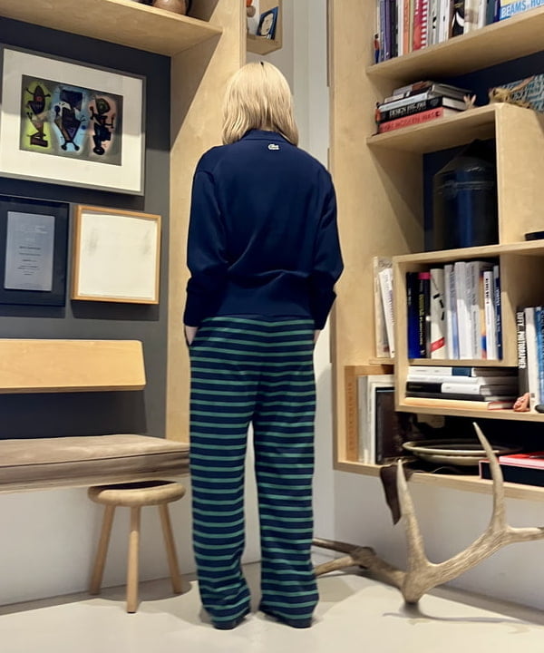 小原 もこさんの「BEAMS WOMEN｜ジャージー イージー パンツ」を使ったコーディネート