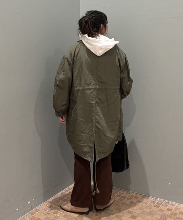 イガラシさんの「BEAMS WOMEN｜maturely / メモリー ツイル ミリタリー コート」を使ったコーディネート