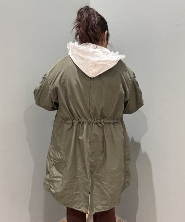 イガラシさんの「BEAMS WOMEN｜maturely / メモリー ツイル ミリタリー コート」を使ったコーディネート