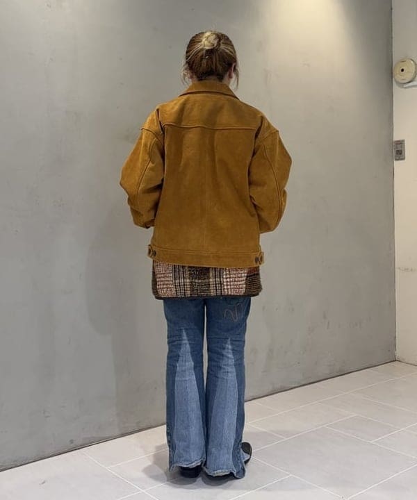 大石彩可さんの「BEAMS WOMEN｜【リラックスフィット】プリント フェード スウェット」を使ったコーディネート