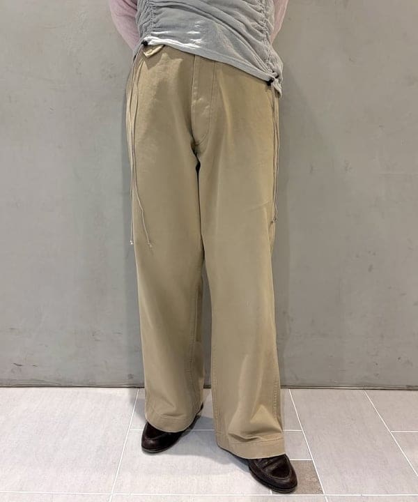 スミレさんの「BEAMS WOMEN｜ワッシャー ラグラン アレンジ ロングスリーブ」を使ったコーディネート