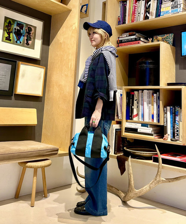 小原 もこさんの「BEAMS WOMEN｜スウィッチ ボーダー ロングスリーブ」を使ったコーディネート