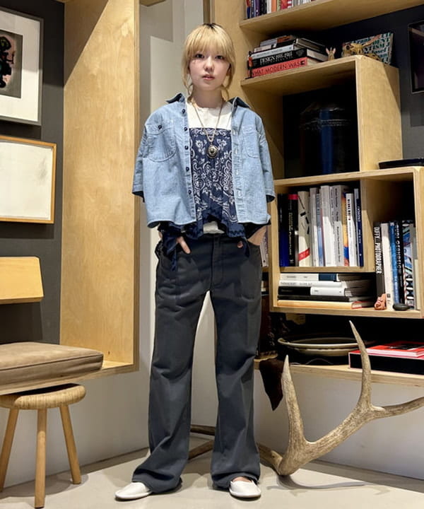 小原 もこさんの「BEAMS WOMEN｜レース ニット ボレロ」を使ったコーディネート