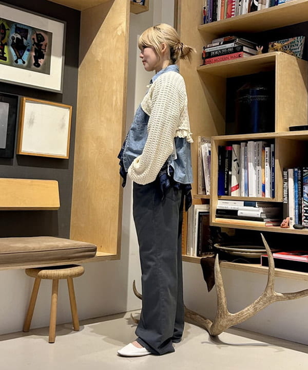 小原 もこさんの「BEAMS WOMEN｜レース ニット ボレロ」を使ったコーディネート