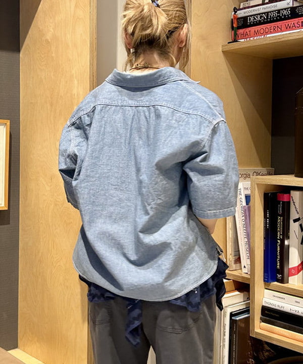 小原 もこさんの「BEAMS WOMEN｜レース ニット ボレロ」を使ったコーディネート