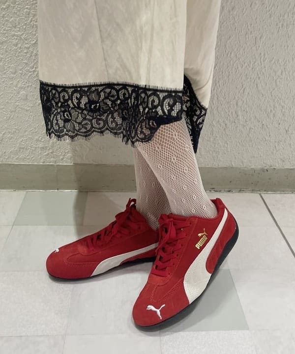 大木さんの「BEAMS WOMEN｜レース キリカエ キャミワンピース」を使ったコーディネート