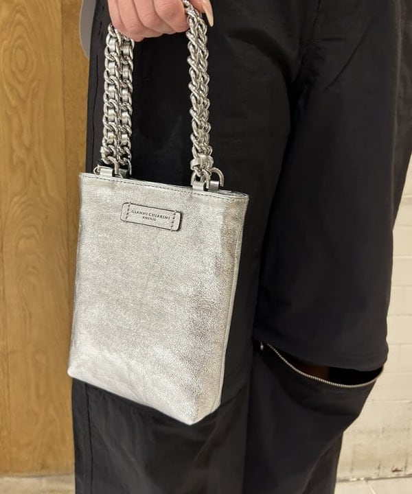 桃羽さんの「BEAMS WOMEN｜RIB レイヤード カーディガン」を使ったコーディネート