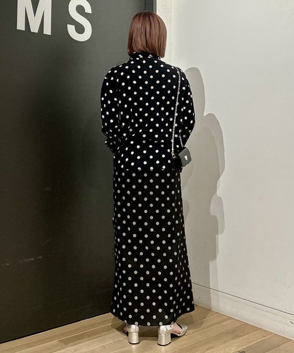 早川 萌子さんの「BEAMS WOMEN｜ドット クリンクル フリル シャツ」を使ったコーディネート