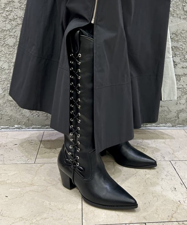 ササキさんの「BEAMS WOMEN｜サイドライン ギャザー スカート」を使ったコーディネート