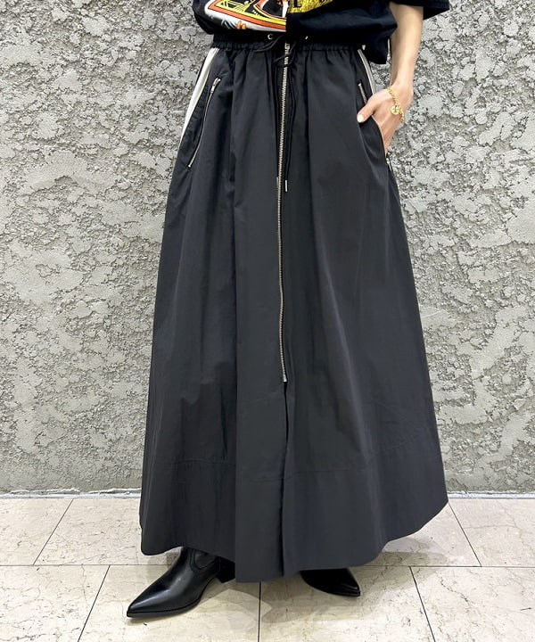 ササキさんの「BEAMS WOMEN｜サイドライン ギャザー スカート」を使ったコーディネート