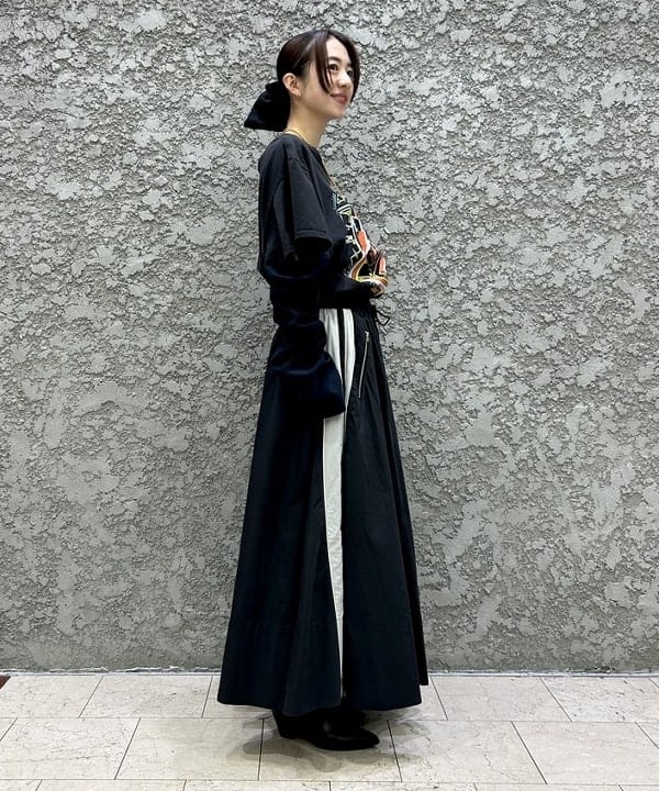 ササキさんの「BEAMS WOMEN｜サイドライン ギャザー スカート」を使ったコーディネート
