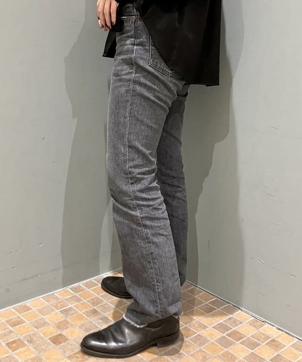 小原 もこさんの「BEAMS WOMEN｜40mm ヴィンテージ バックル ベルト ②」を使ったコーディネート