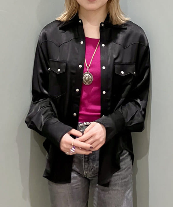 小原 もこさんの「BEAMS WOMEN｜40mm ヴィンテージ バックル ベルト ②」を使ったコーディネート