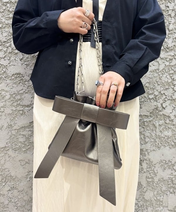 マツモト アカネさんの「BEAMS WOMEN｜レース キリカエ キャミワンピース」を使ったコーディネート