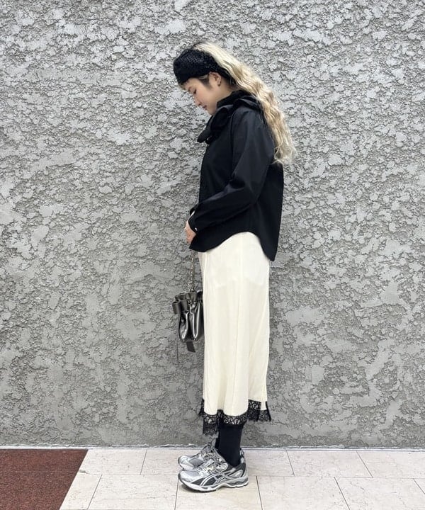 マツモト アカネさんの「BEAMS WOMEN｜レース キリカエ キャミワンピース」を使ったコーディネート