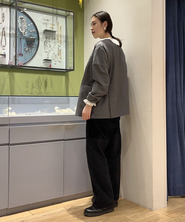 神坂 莉子さんの「BEAMS WOMEN｜ノーカラー ビッグ ジャケット」を使ったコーディネート