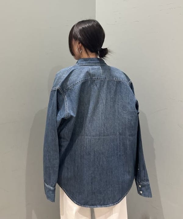 大槻 まひろさんの「BEAMS WOMEN｜AK+1 / インタック セミワイド パンツ」を使ったコーディネート