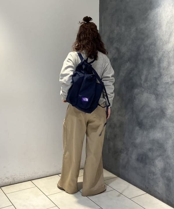 モモさんの「BEAMS WOMEN｜ワイド タック チノ パンツ」を使ったコーディネート