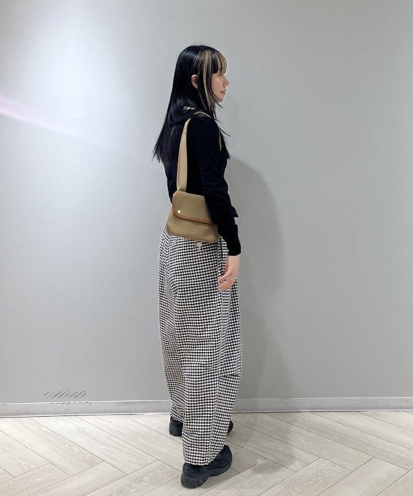 にしだてさんの「BEAMS WOMEN｜14ゲージ クルーネック カーディガン」を使ったコーディネート