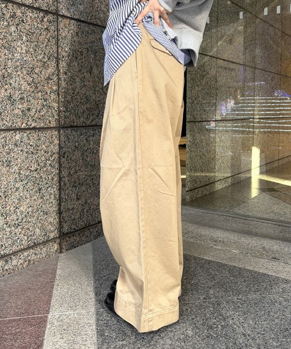 ばるたんさんの「BEAMS WOMEN｜HAVERSACK / ジップ スウェット」を使ったコーディネート