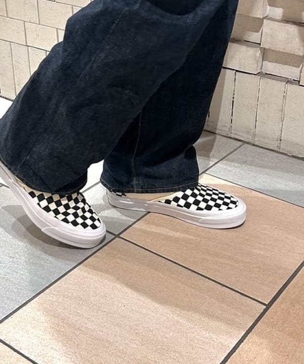 梨本 湖太郎さんの「BEAMS WOMEN｜VANS / SLIP-ON REISSUE 98 LX CHECKERBOARD BLACK/OFF WHITE」を使ったコーディネート