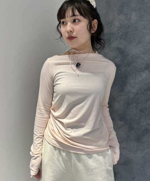 星野 真依さんの「BEAMS WOMEN｜アシメ ネック ドレープ」を使ったコーディネート