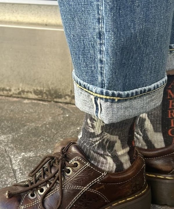 MATSUMOTO AMIさんの「BEAMS WOMEN｜BRIEFING &times; BEAMS BOY / 別注 ヘルメット バッグ」を使ったコーディネート