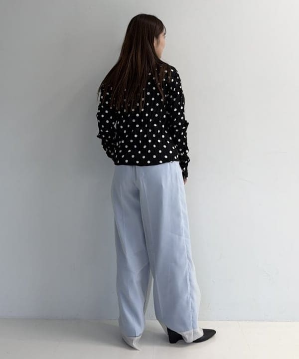 松本 佳菜子さんの「BEAMS WOMEN｜ドット クリンクル フリル シャツ」を使ったコーディネート