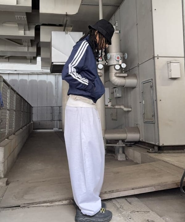 NADEL ナデールさんの「BEAMS WOMEN｜adidas / ファイヤーバード トラックトップ」を使ったコーディネート