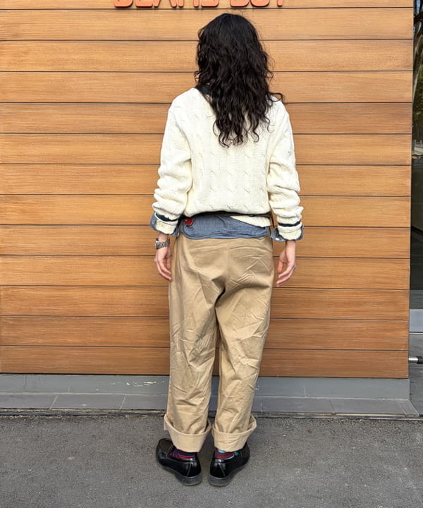 ばるたんさんの「BEAMS WOMEN｜ワイド タック チノ パンツ」を使ったコーディネート