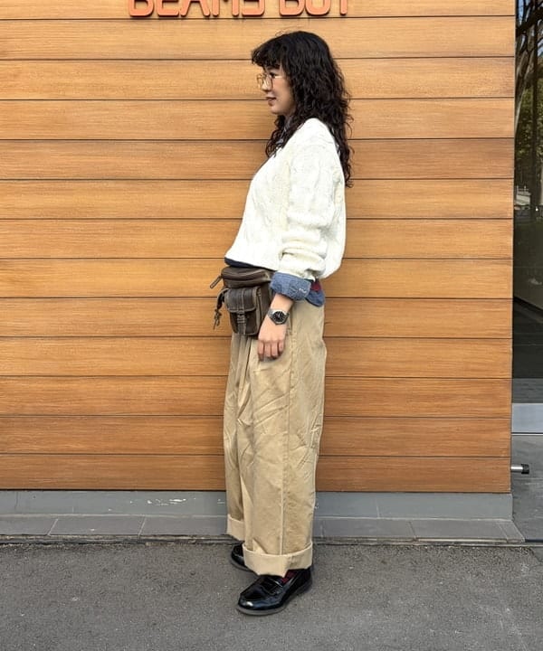 ばるたんさんの「BEAMS WOMEN｜ワイド タック チノ パンツ」を使ったコーディネート