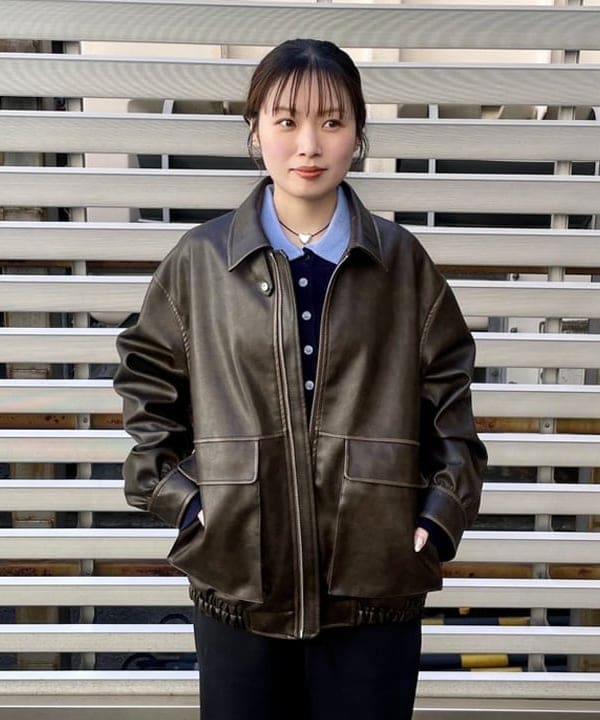 カタヤマ アヤさんの「BEAMS WOMEN｜フェイクレザー フライト ジャケット」を使ったコーディネート