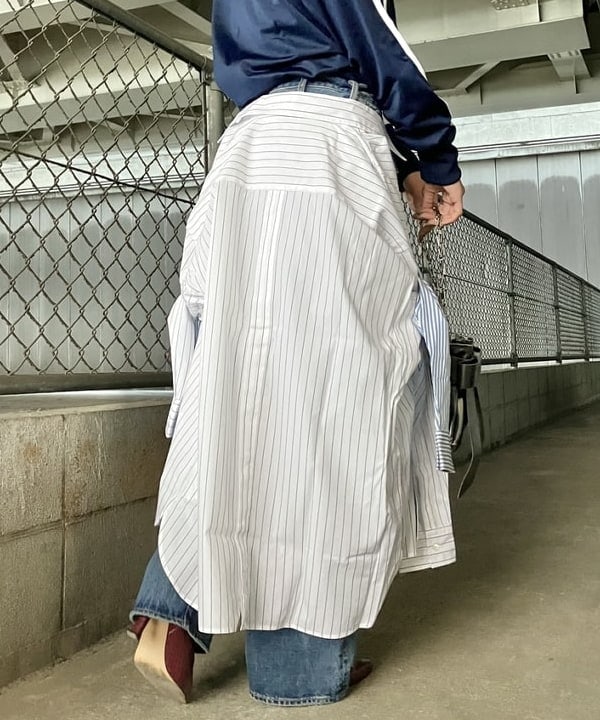 みやさかさんの「BEAMS WOMEN｜フェード ダメージ デニムパンツ 【ワイドストレートフィット】」を使ったコーディネート
