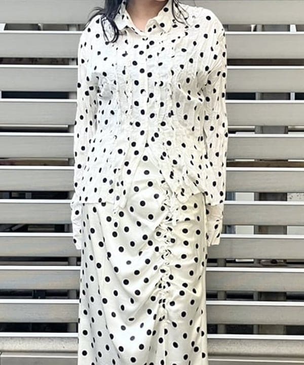 晶さんの「BEAMS WOMEN｜ドット クリンクル フリル シャツ」を使ったコーディネート