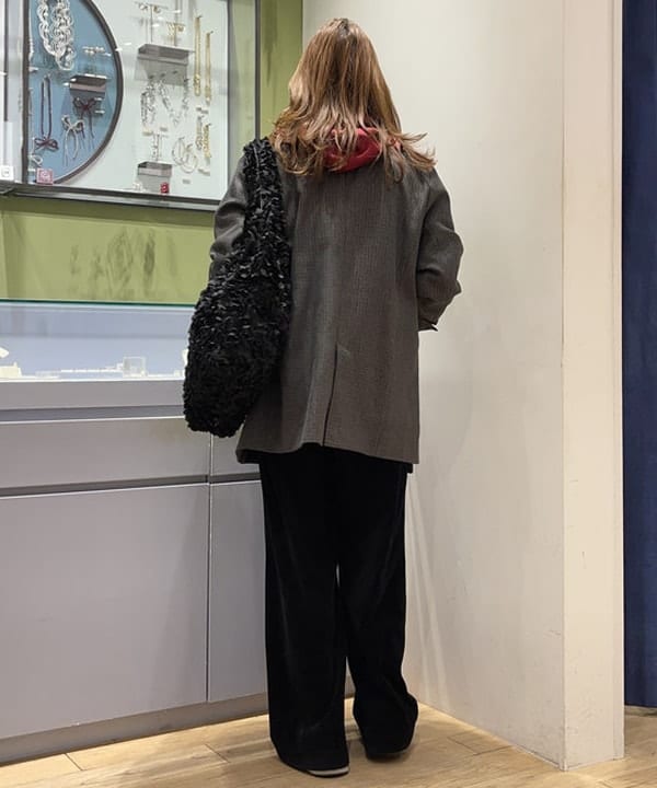 大木さんの「BEAMS WOMEN｜チェック オーバー ジャケット」を使ったコーディネート