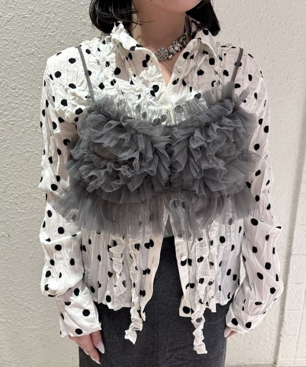 chikaさんの「BEAMS WOMEN｜ドット クリンクル フリル シャツ」を使ったコーディネート