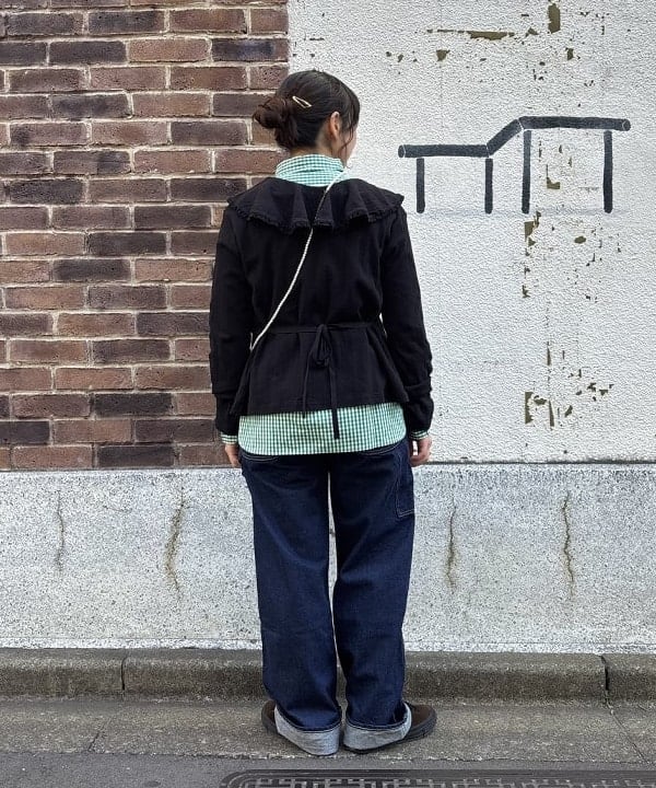 アベアミさんの「BEAMS WOMEN｜ラッフル カーディガン」を使ったコーディネート