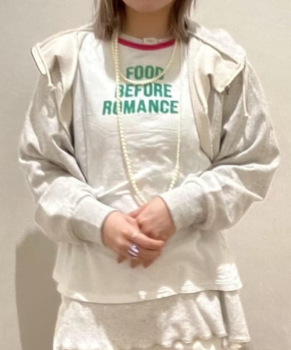 小原 もこさんの「BEAMS WOMEN｜スウェット ボレロ」を使ったコーディネート