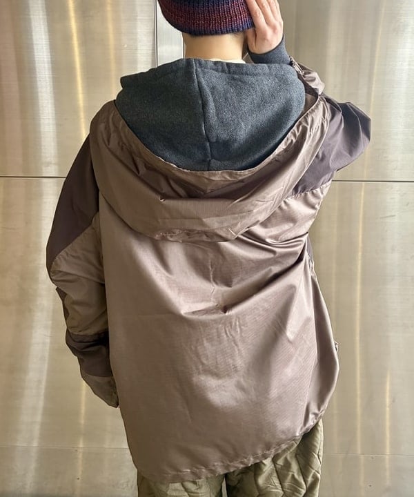 みりさんの「レトロ フィット ジップ フーディー」を使ったコーディネート