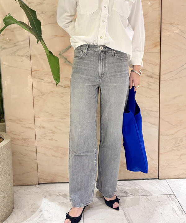 AONO SHIKAMAさんの「BEAMS WOMEN｜AK+1 / 8オンス ウォッシュド シャツ」を使ったコーディネート