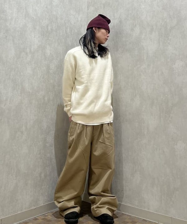 菊田 悠さんの「BEAMS WOMEN｜BEAMS PLUS / 9ゲージ クルーネックニット」を使ったコーディネート