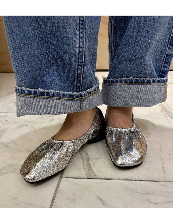 小笠原 楓さんの「BEAMS WOMEN｜ORR / ダブルポケット リブニット カーディガン」を使ったコーディネート