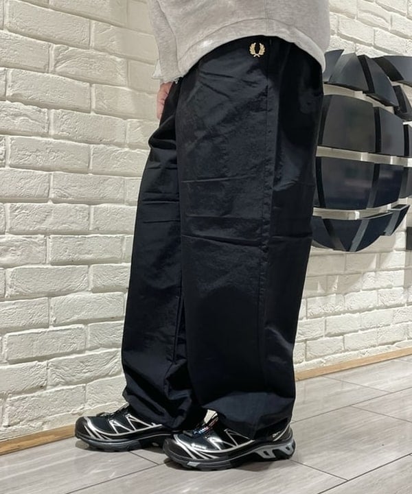 スニーカー柴田 晃２