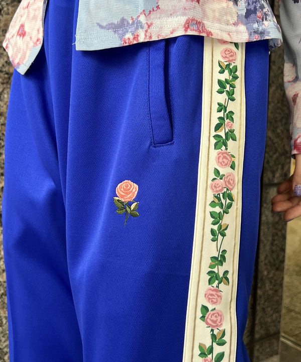 あさひさんの「BEAMS WOMEN｜シアー フラワープリント カーディガン」を使ったコーディネート