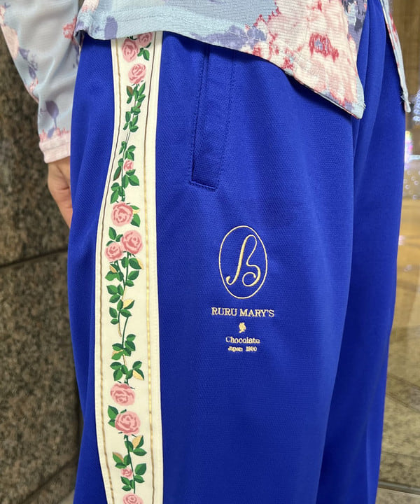 あさひさんの「BEAMS WOMEN｜シアー フラワープリント カーディガン」を使ったコーディネート