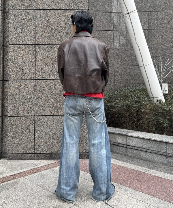 配島 孝明さんの「BEAMS WOMEN｜ワイドショートフィット ゴートレザー ジップブルゾン」を使ったコーディネート