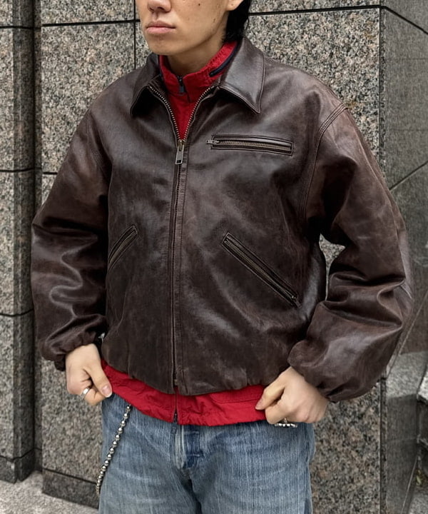 配島 孝明さんの「BEAMS WOMEN｜ワイドショートフィット ゴートレザー ジップブルゾン」を使ったコーディネート