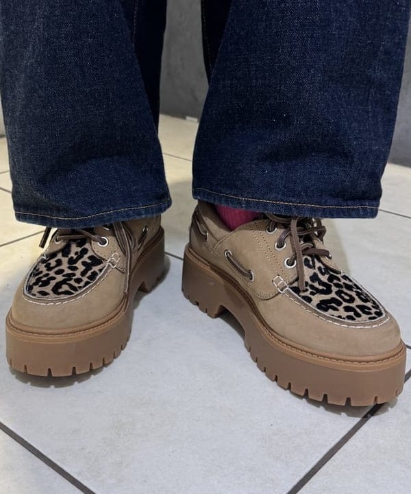 reinaさんの「BEAMS WOMEN｜ストライプ シャーリング Vネック ブラウス」を使ったコーディネート